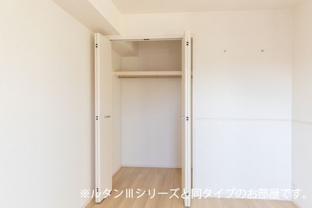 収納　同メーカー施工例