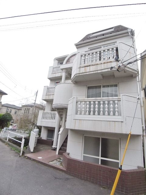 建物外観　お城みたいな外観♪