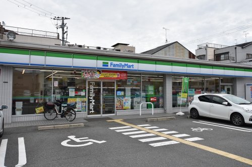 コンビニ　ファミリーマート 田島五丁目店（コンビニ）まで485m