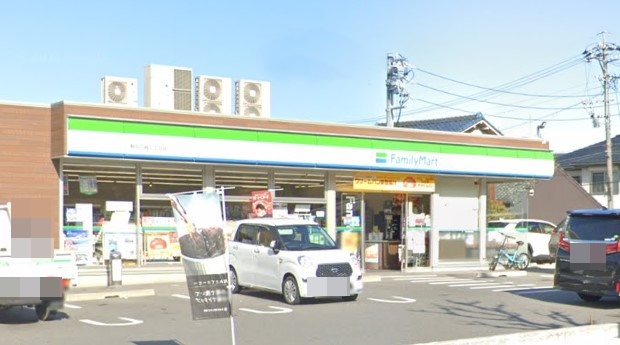 コンビニ　ファミリーマート 熱田白鳥三丁目店（コンビニ）まで707m