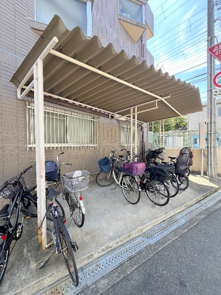 阪急宝塚線 曽根駅 徒歩13分 4階建 築37年の外観写真