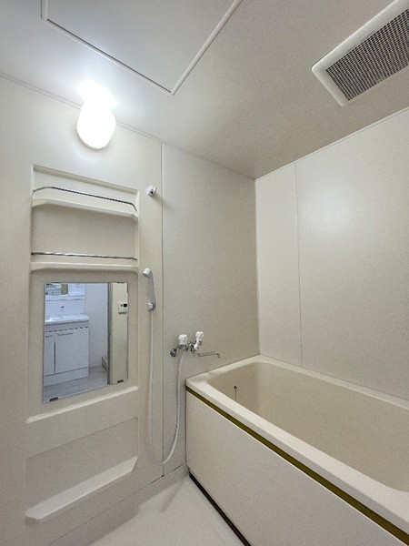 阪急宝塚線 曽根駅 徒歩13分 4階建 築37年の風呂写真