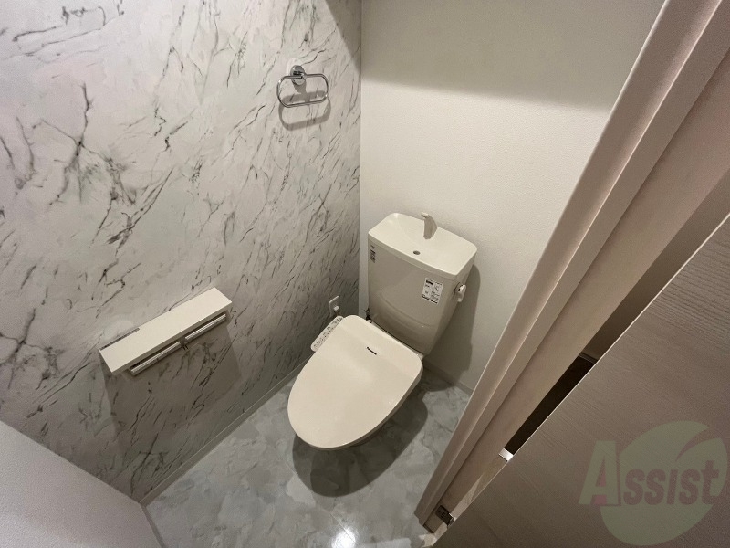 トイレ　こちらはトイレです。清潔感があり、安心して使用できます。