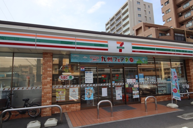 コンビニ　セブン-イレブン 名古屋駒方町店（コンビニ）まで136m