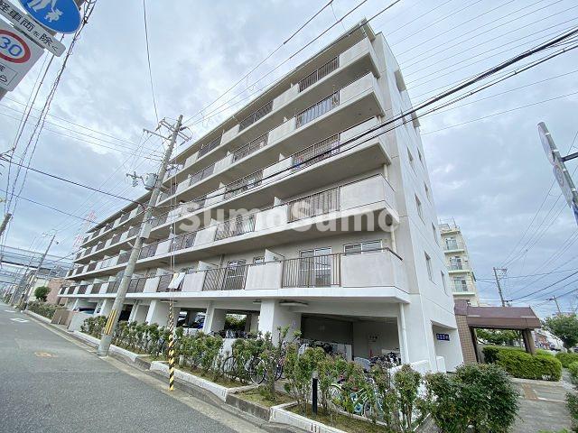 建物外観　落ち着いた雰囲気の外観です