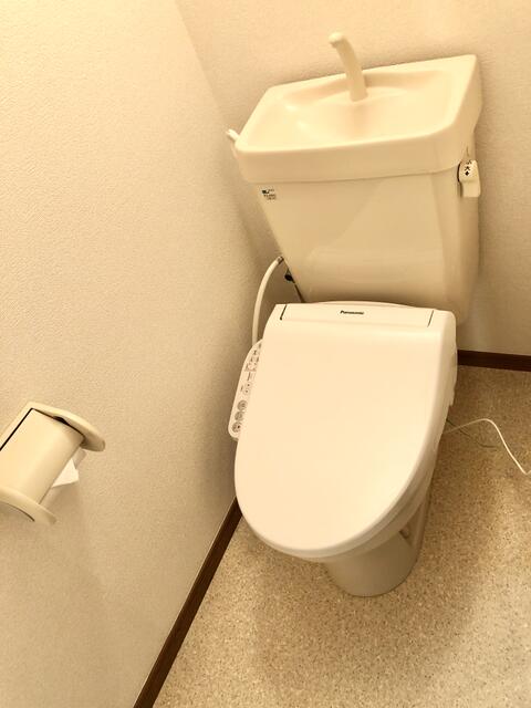 トイレ　※他部屋参考写真