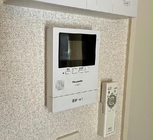 セキュリティ　モニター付きインターホン