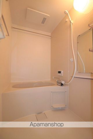 メゾンラフィ―ネの風呂写真