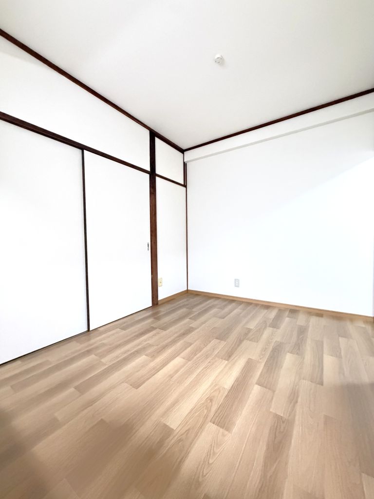 戸部マンションの居間写真