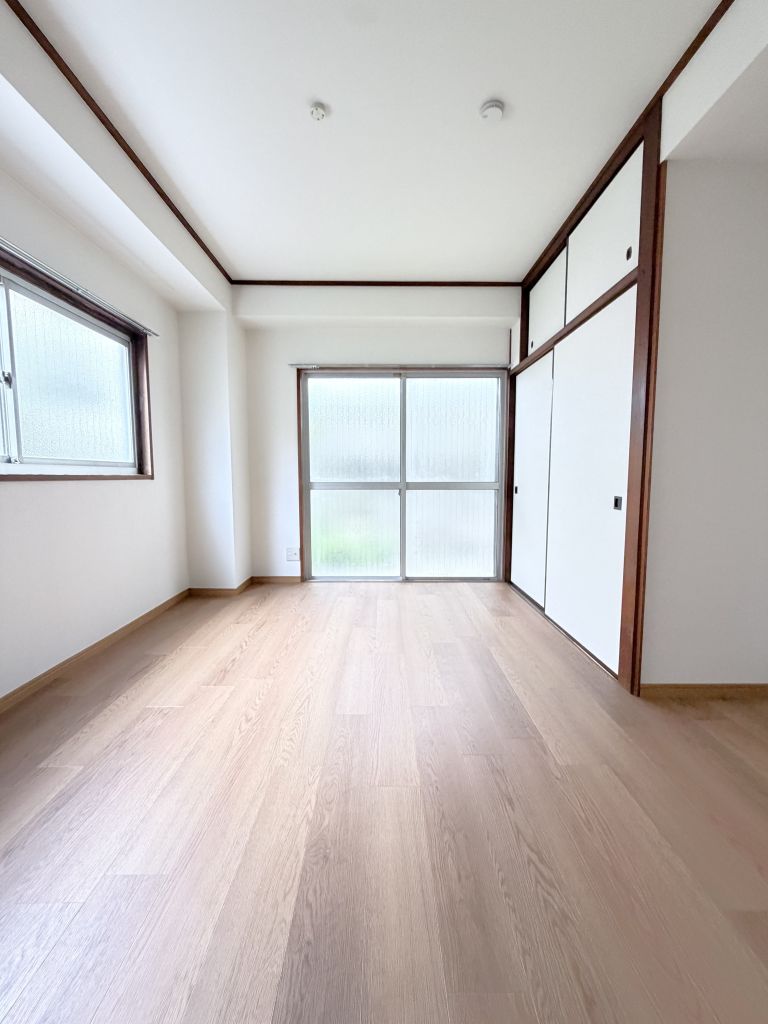 戸部マンションの居間写真