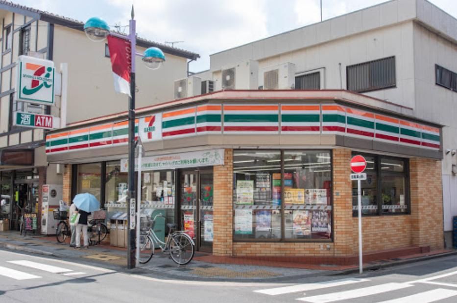 コンビニ　セブンイレブン東小岩5丁目店（コンビニ）まで20m