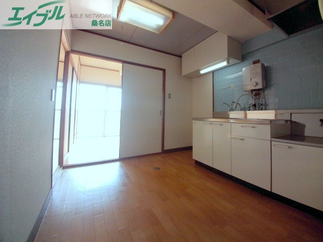 居室・リビング　別部屋参考写真です