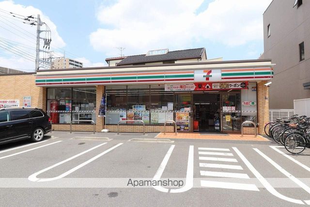 コンビニ　セブンイレブン（コンビニ）まで119m
