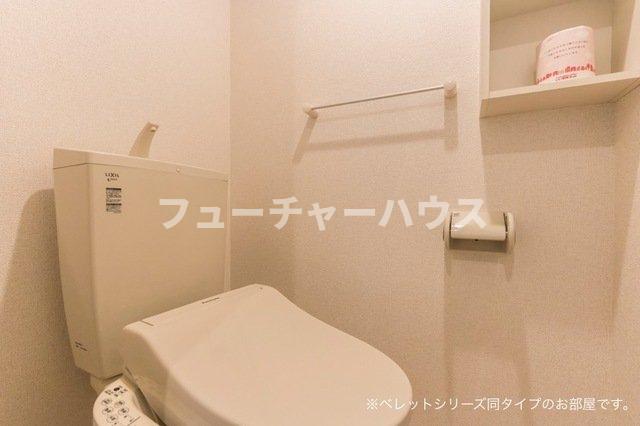 トイレ　トイレもきれいです