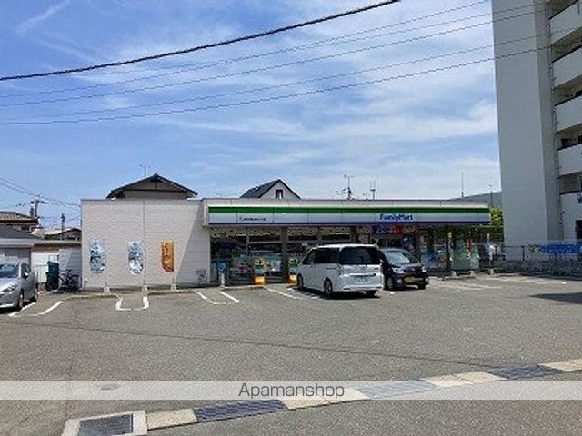 コンビニ　ファミリーマート春日若葉台東３丁目店（コンビニ）まで594m