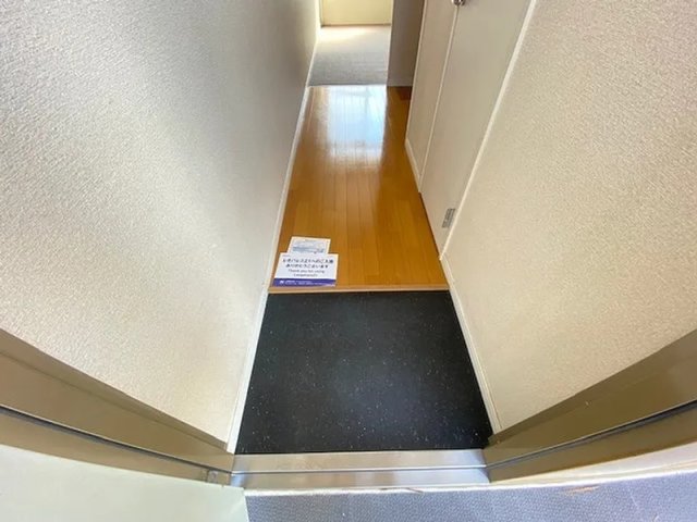 レオパレスグランマの玄関写真
