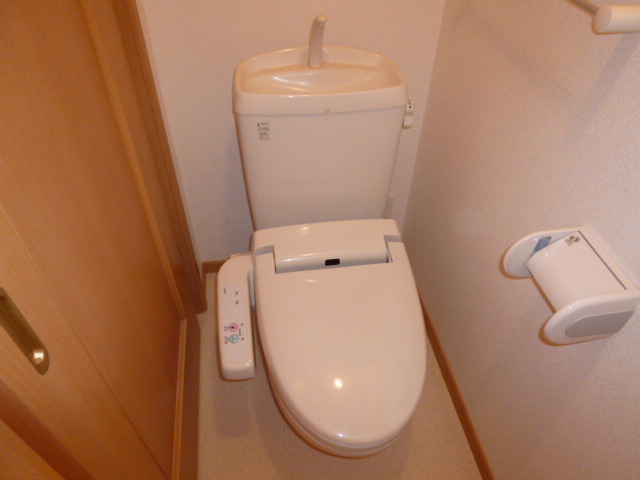 ＪＲ本四備讃線 児島駅 徒歩44分 2階建 築20年のトイレ写真