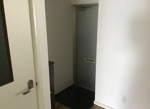 玄関　図面と現状に相違がある場合には現状を優先