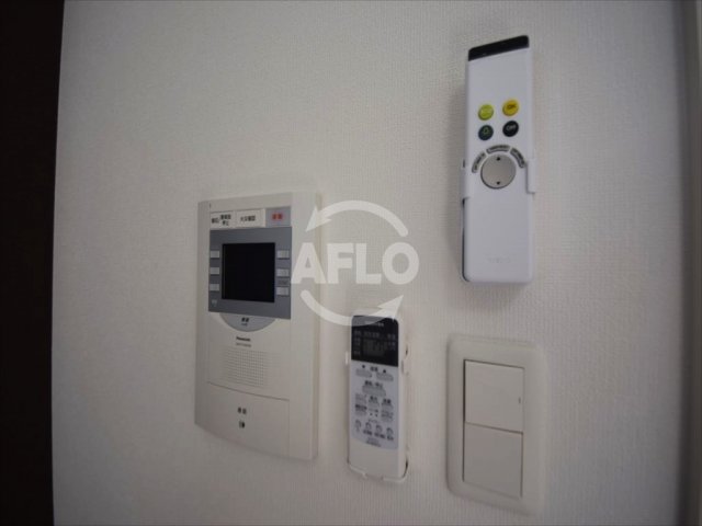 セキュリティ　ヒュッテンベルケ大阪なんば　ＴＶ付モニターフォン
