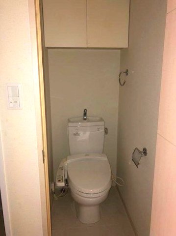 トイレ　別号室参考写真