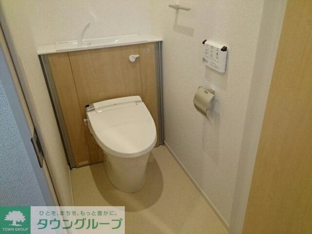 南海汐見橋線 芦原町駅 徒歩6分 3階建 築11年のトイレ写真