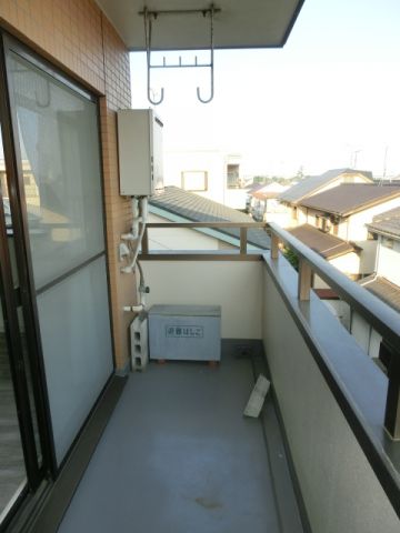 バルコニー　２口ガスシステムキッチン完備。