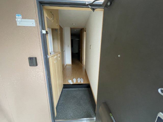 ＪＲ山陽本線 網干駅 徒歩12分 2階建 築20年の玄関写真
