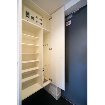 玄関　シンプルで使いやすい玄関です
