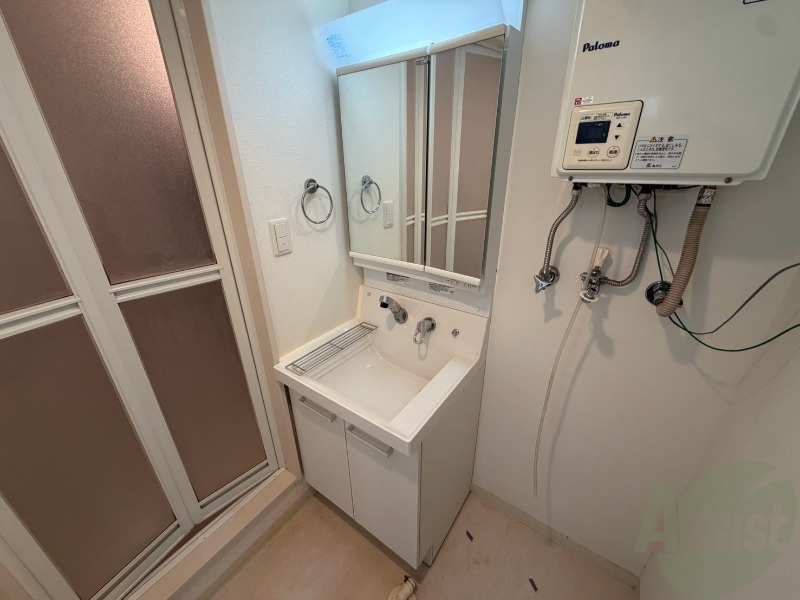 洗面設備　シャンプードレッサーで身支度もラクラクです！