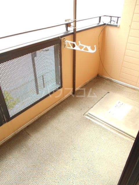 ファミール日之出C棟の内装写真