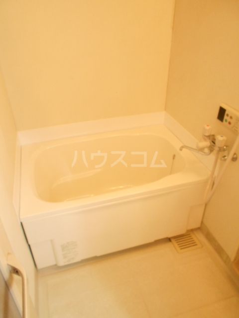 ファミール日之出C棟の風呂写真