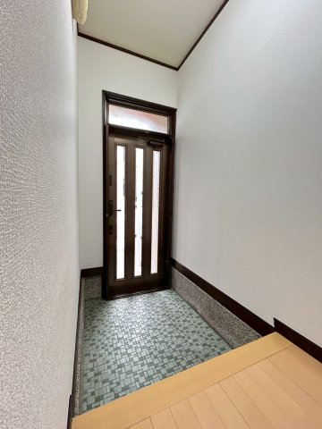 南海高野線 初芝駅 徒歩9分 2階建 築54年の玄関写真
