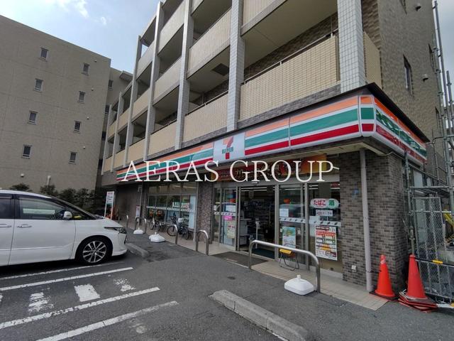 コンビニ　セブン-イレブン 横浜茅ヶ崎東３丁目店（コンビニ）まで534m