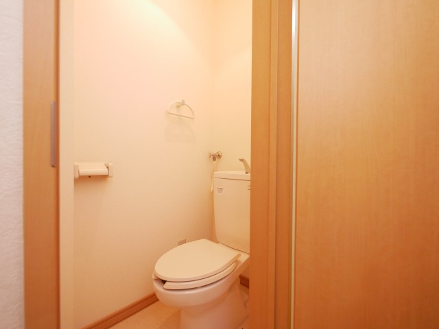 トイレ　清潔感のあるトイレです♪