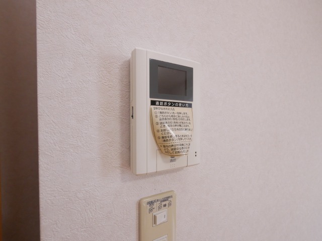 セキュリティ　TVモニターホンがあり安心感があります♪