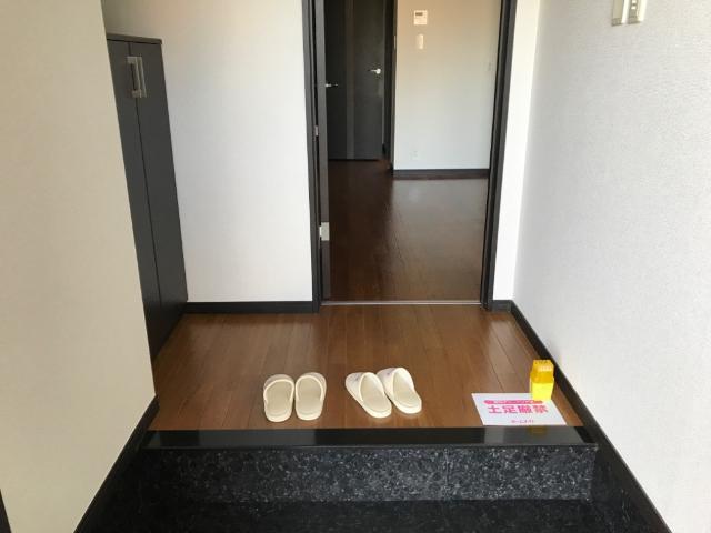 サンシャイン19Bの玄関写真