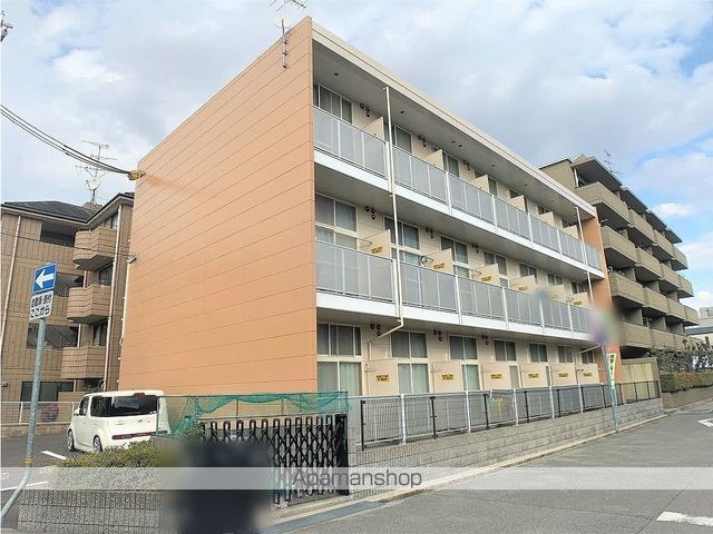 レオパレスYANAの外観写真