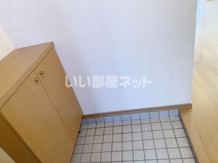 エステート宮浦の玄関写真
