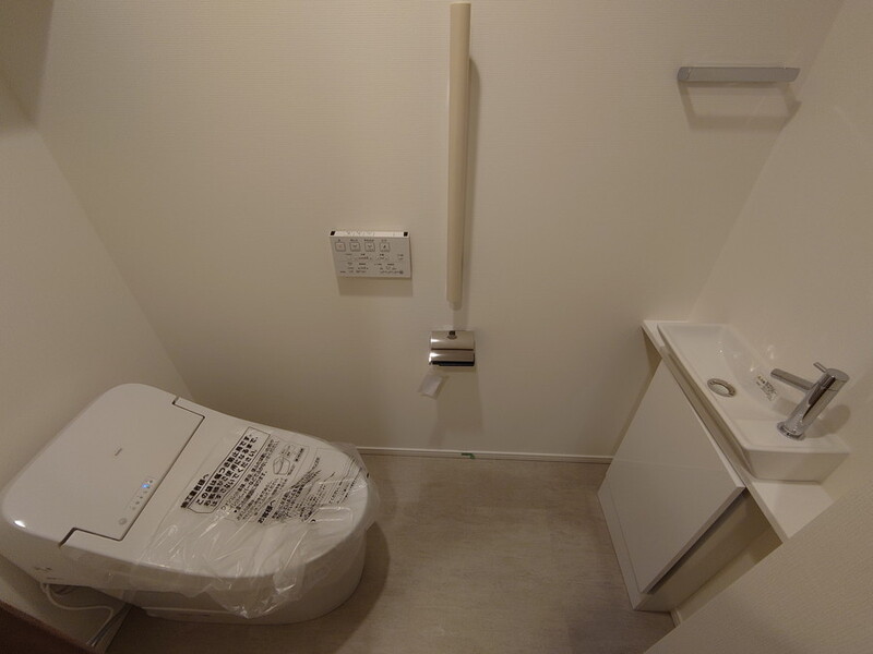 都営浅草線 東銀座駅 徒歩20分 58階建 築4年のトイレ写真