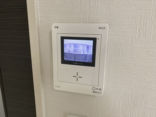 セキュリティ　モニタ付きインターホンで来客も安心