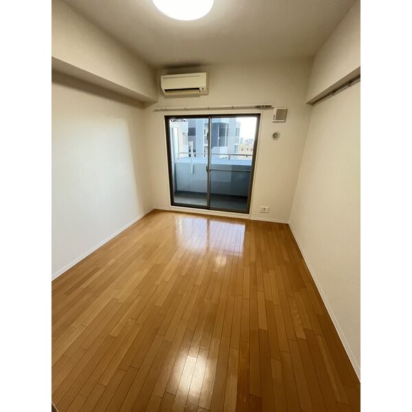 地下鉄鶴舞線 鶴舞駅 徒歩5分 14階建 築19年の居間写真