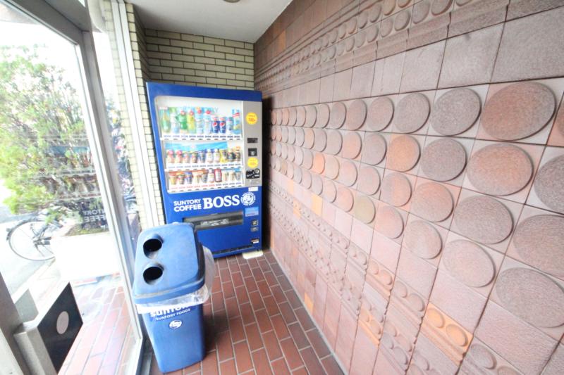 エントランス　清潔なエントランスです