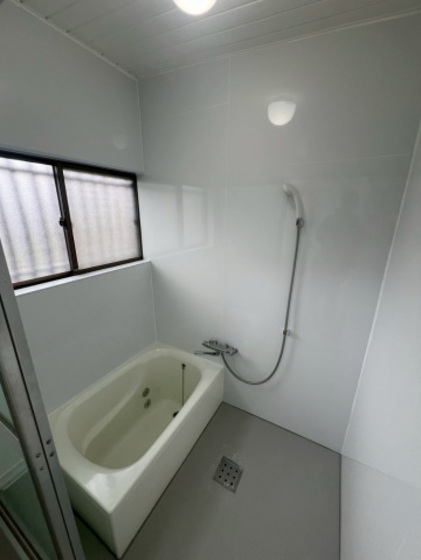 バス・シャワールーム