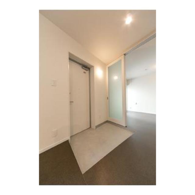玄関　※写真は同タイプ住戸です。