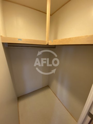 収納　レシェンテ西梅田　ウォークインクローゼット