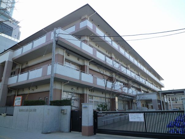 小学校　上杉山通小学校（小学校）まで400m