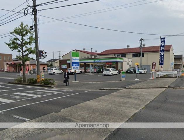 コンビニ　ファミリーマート岡山下中野西店（コンビニ）まで305m