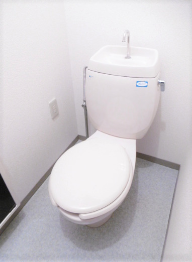 トイレ　コンパクトで使いやすいトイレです