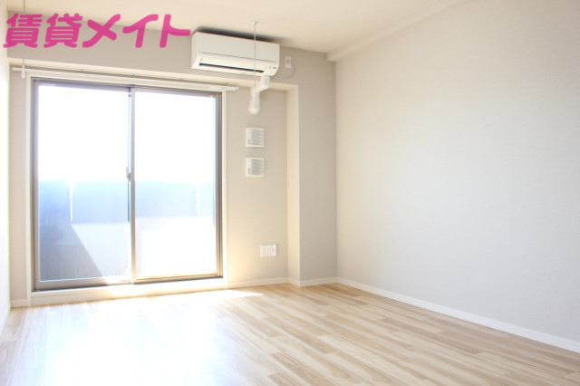 居室・リビング　別部屋の写真です
