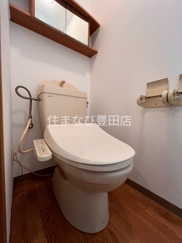 トイレ　同型タイプ